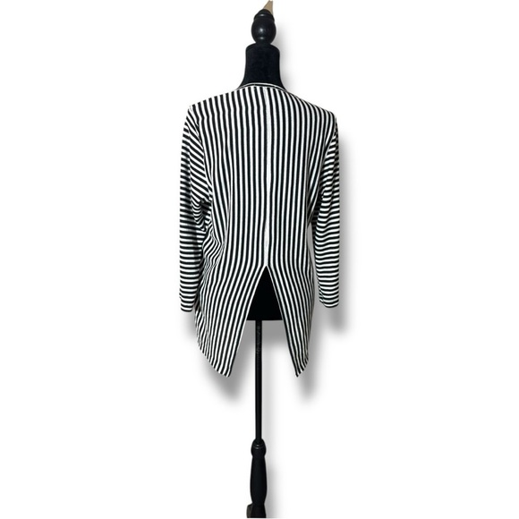 Rescent Rive Striped Knit Top - Picture 6 of 16